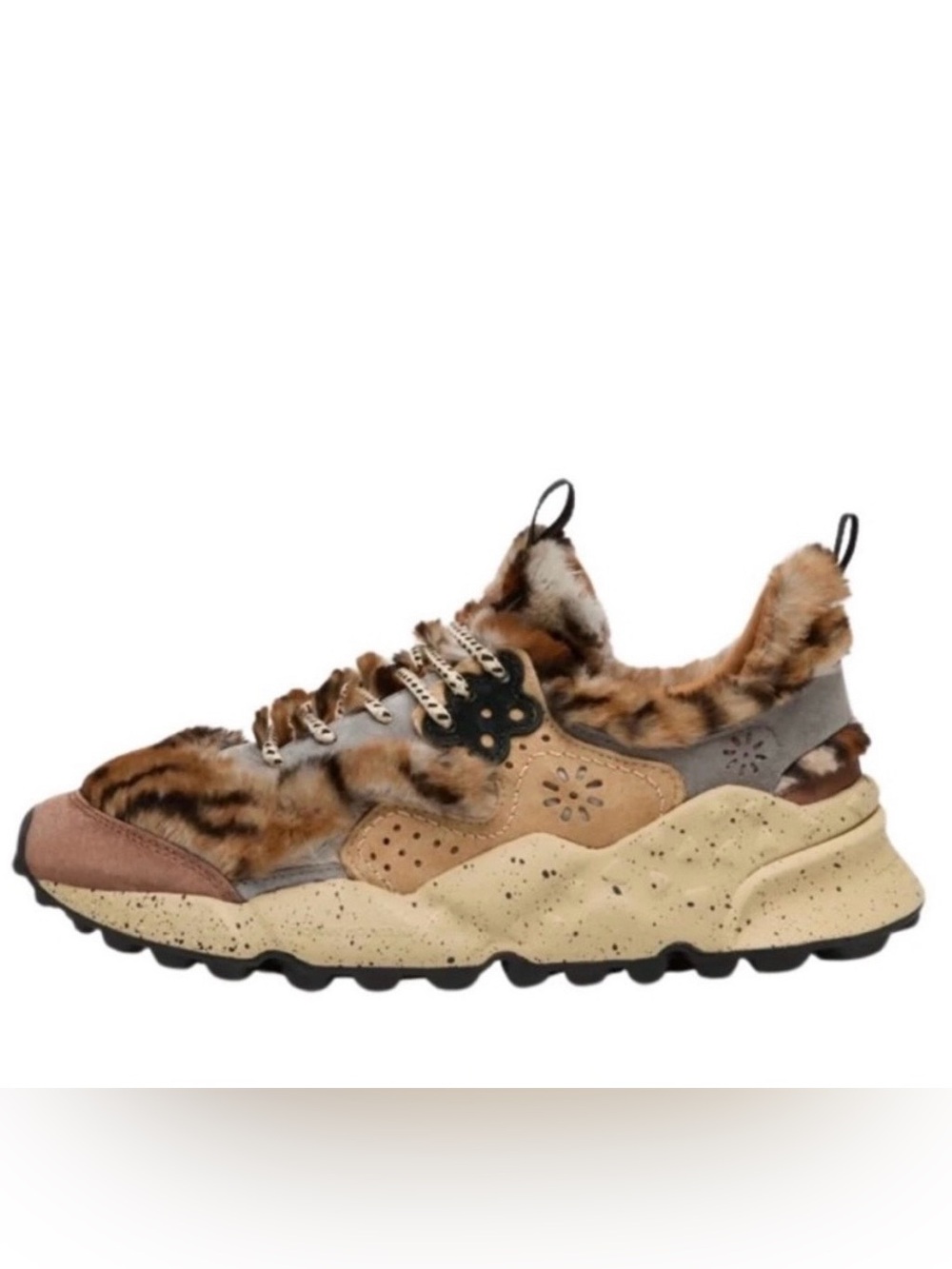 NWT Flower Mountain KOTETSU SUEDE ECO-FUR IN GREY & LIGHT BROWN